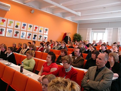 Kuuntelijoita iso